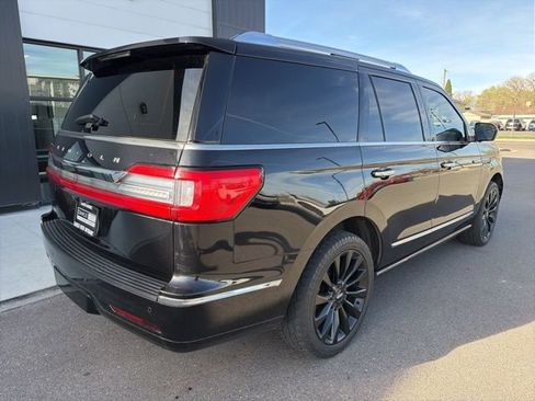 Used 2019 Lincoln Navigator Select AWD/4WD image 10