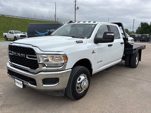Used 2024 RAM 3500 SLT w/ Quick Order Package 2YG SLT AWD/4WD image 7