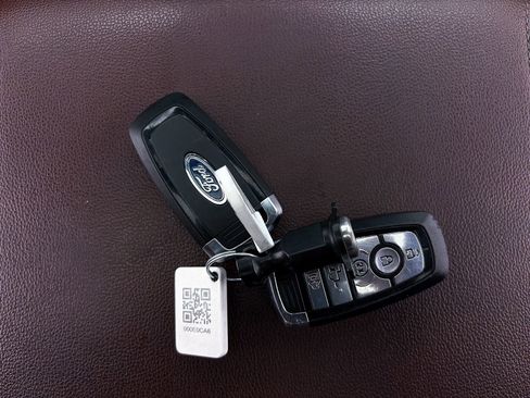 Used 2023 Ford F150 Lariat w/ Equipment Group 502A High image 31