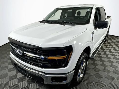 Used 2025 Ford F150 XLT w/ Equipment Group 301A Standard AWD/4WD image 3