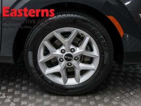 Used 2023 Kia Soul LX w/ LX Technology Package image 30