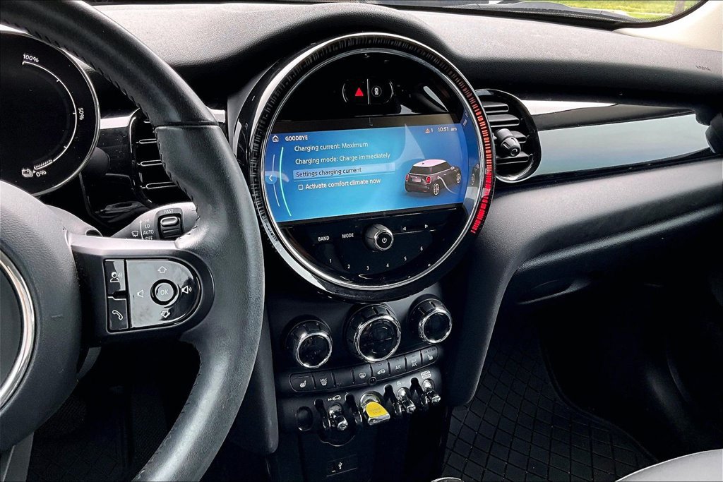 Used 2024 MINI Cooper SE FWD image 7