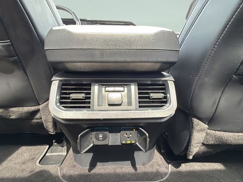 Certified 2025 Ford F150 Platinum w/ Equipment Group 702A High AWD/4WD image 25