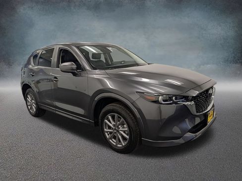 Used 2024 MAZDA CX-5 AWD 2.5 S w/ Preferred Package image 3