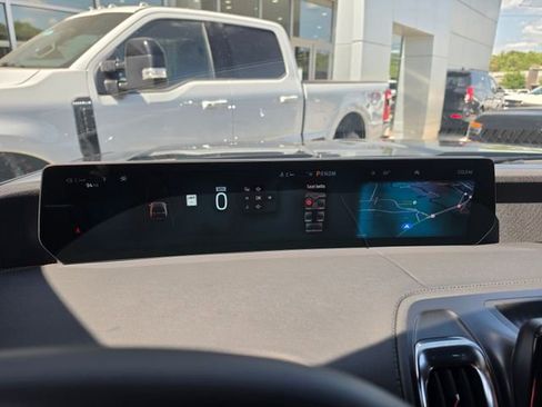 New 2026 Ford Expedition Tremor image 10