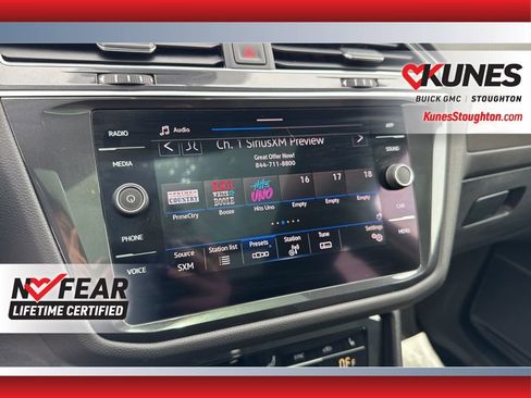 Used 2022 Volkswagen Tiguan SE w/ Panoramic Sunroof Package image 34