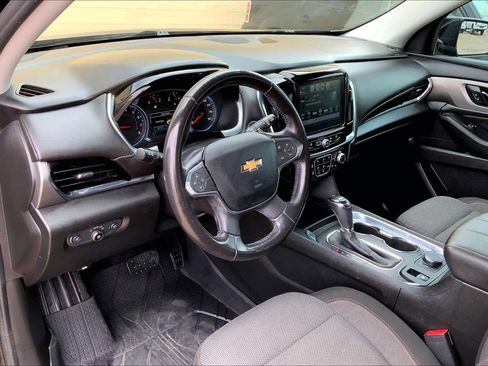 Used 2019 Chevrolet Traverse LT image 17
