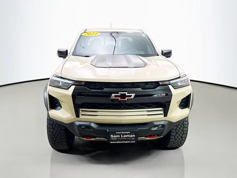 Used 2024 Chevrolet Colorado ZR2 w/ Technology Package AWD/4WD image 2