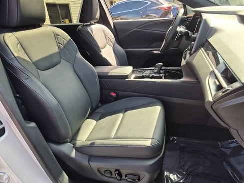 Used 2025 Lexus RX 350 FWD w/ Technology Package image 35
