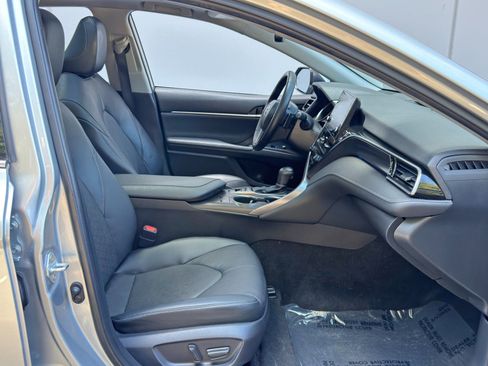 Used 2021 Toyota Camry XSE w/ Blackout Package (TMS) AWD/4WD image 15