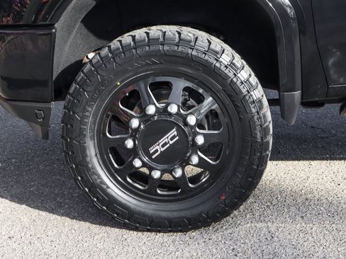 Used 2021 GMC Sierra 3500 Denali w/ Denali Ultimate Package image 51