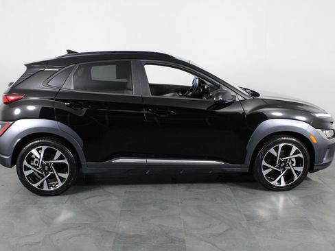Certified 2022 Hyundai Kona Limited FWD image 15