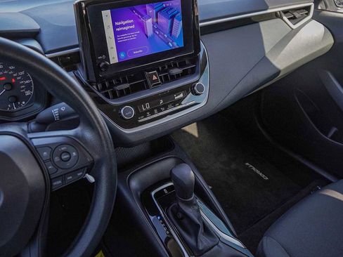 Used 2024 Toyota Corolla LE image 17