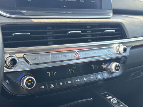 Used 2022 Kia Telluride SX w/ SX Prestige Package image 18
