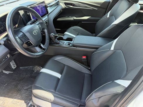 Used 2025 Toyota Camry SE w/ Multimedia Upgrade Package FWD image 13