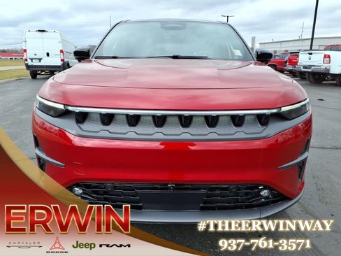 Used 2024 Jeep Wagoneer Launch Edition image 2