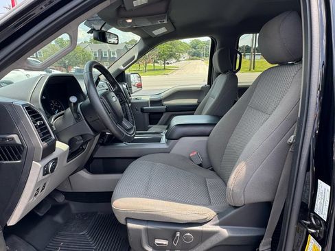 Used 2018 Ford F150 XLT w/ Equipment Group 302A Luxury AWD/4WD image 15