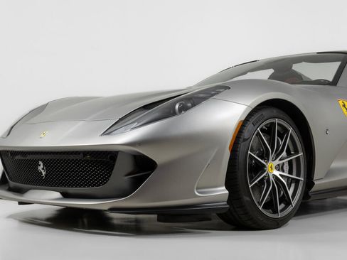 Used 2022 Ferrari 812 GTS image 14