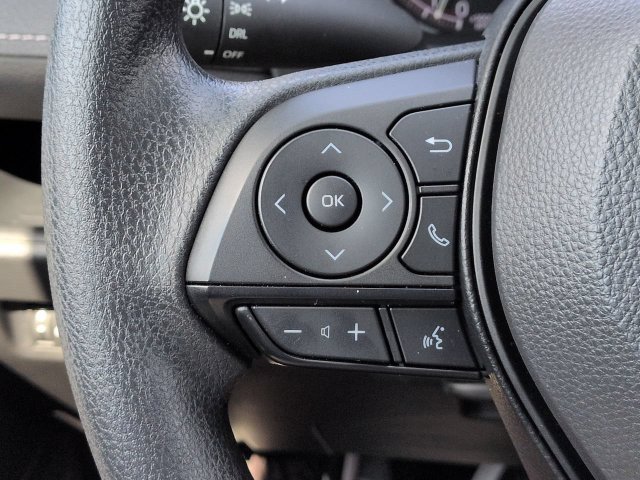 Certified 2025 Toyota RAV4 LE FWD image 25
