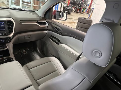 Used 2020 GMC Acadia SLT image 14