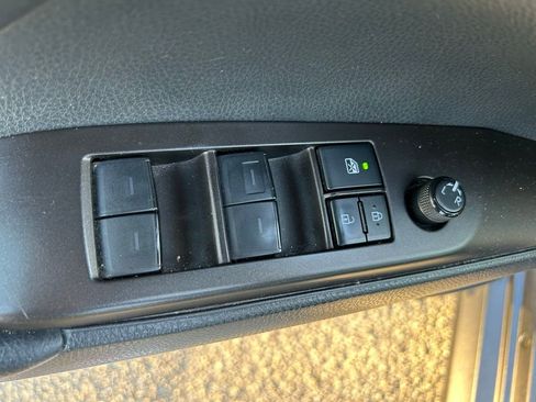 Used 2021 Toyota Camry LE image 17