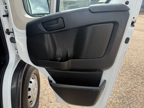 Used 2021 RAM ProMaster 2500 FWD image 25