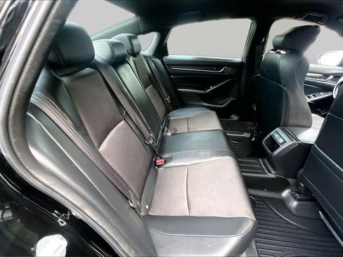 Used 2022 Honda Accord Sport image 18