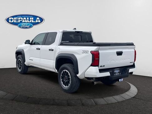 Used 2025 Toyota Tacoma TRD Off-Road w/ TRD Off Road Premium Package AWD/4WD image 3