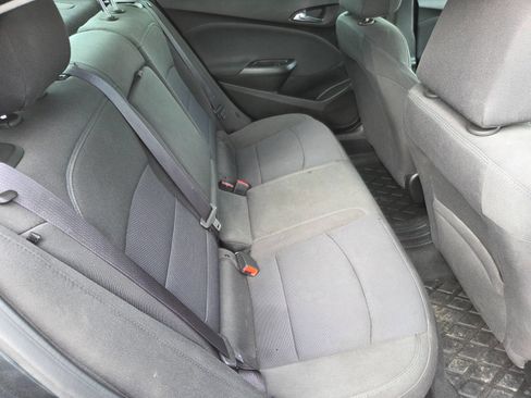 Used 2017 Chevrolet Cruze LT image 10