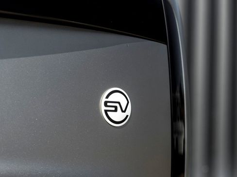 New 2026 Land Rover Range Rover SV image 8