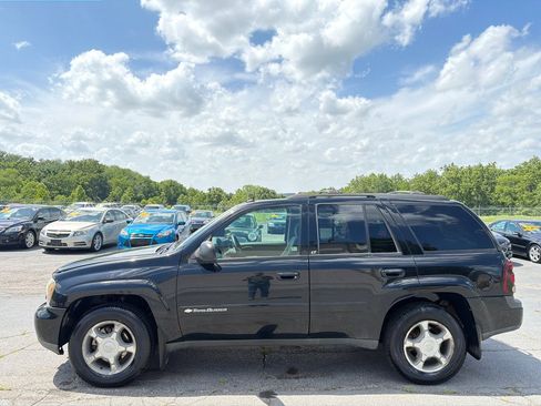 Used 2004 Chevrolet TrailBlazer LT w/ LT Package 1 AWD/4WD image 1