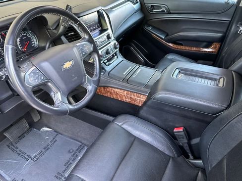Used 2019 Chevrolet Suburban Premier AWD/4WD image 11