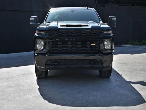 Used 2023 Chevrolet Silverado 2500 Custom w/ Custom Value Package AWD/4WD image 2
