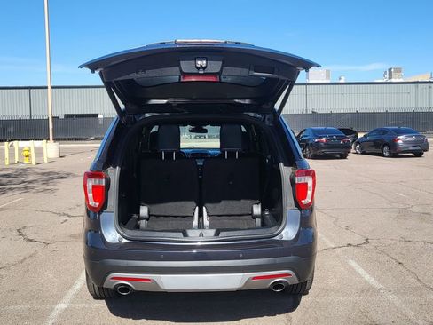 Used 2017 Ford Explorer Limited w/ Equipment Group 301A image 11