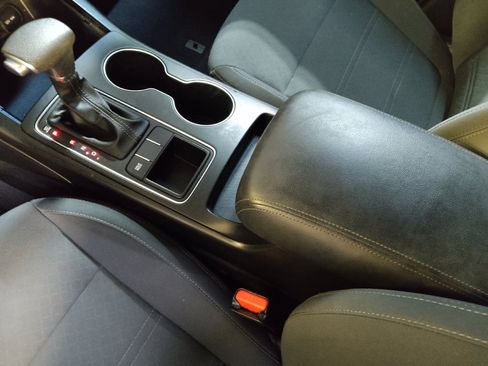 Used 2019 Kia Sorento FWD image 26
