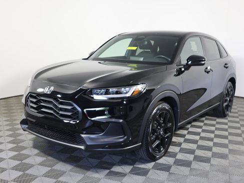 Used 2025 Honda HR-V Sport image 1