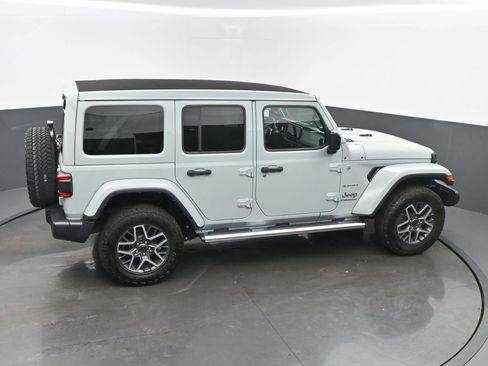 Used 2024 Jeep Wrangler Sahara AWD/4WD image 43