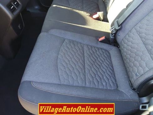 Used 2018 Chevrolet Equinox LT image 24