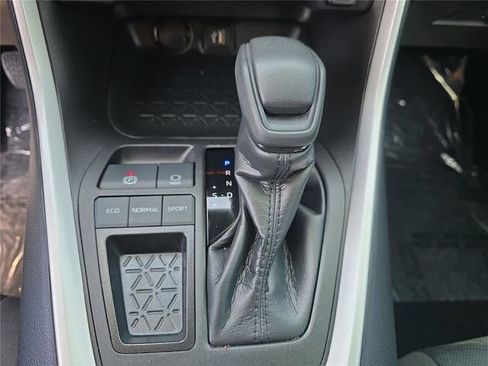 Used 2023 Toyota RAV4 XLE w/ Convenience Package FWD image 19