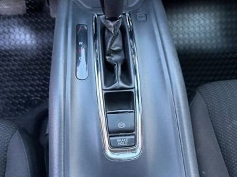 Used 2016 Honda HR-V EX image 31