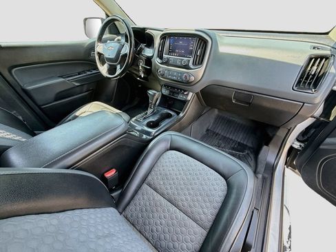 Used 2019 Chevrolet Colorado Z71 AWD/4WD image 32