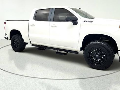 Used 2019 Chevrolet Silverado 1500 RST AWD/4WD image 1