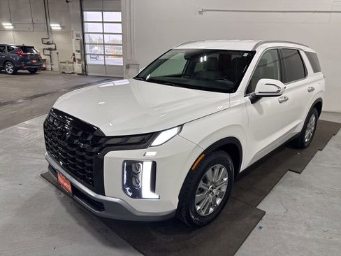 Used 2024 Hyundai Palisade SEL image 3