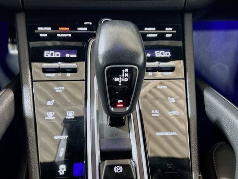 Used 2020 Porsche Cayenne S image 13