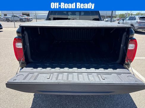 Used 2024 GMC Canyon AT4 w/ Canyon Safety Plus Package AWD/4WD image 20