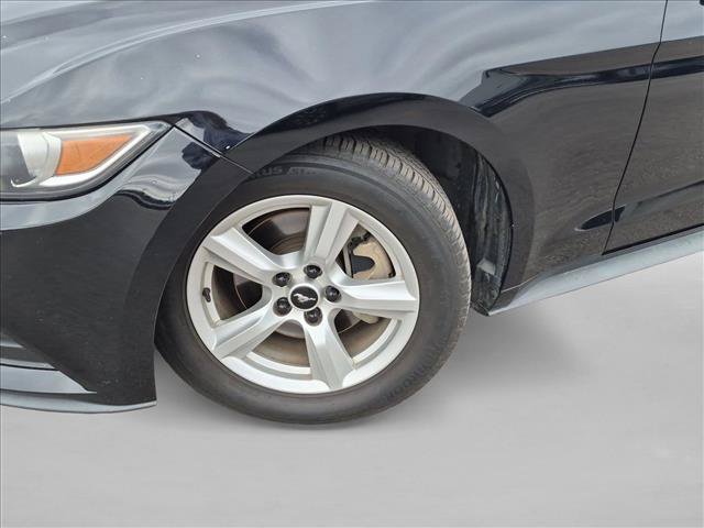 Used 2017 Ford Mustang Coupe RWD image 8