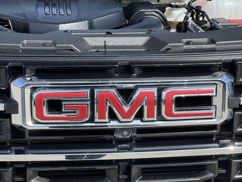 Used 2025 GMC Acadia Elevation AWD/4WD image 30