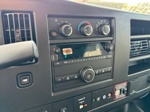 New 2025 Chevrolet Express 2500 Extended w/ Enhanced Convenience Package RWD image 17