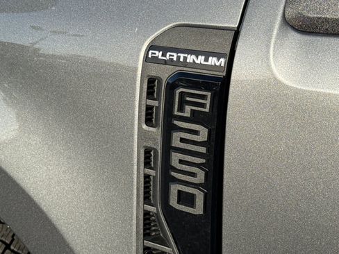 New 2026 Ford F250 Platinum image 32