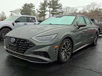 Used 2022 Hyundai Sonata Limited w/ Preferred Accessory Package video 2